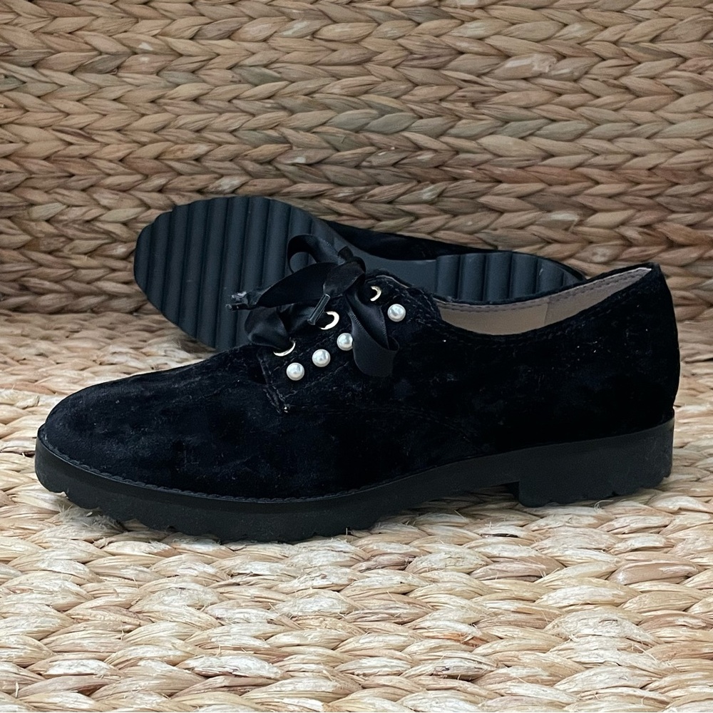 Karl Lagerfeld Izzy II Black Velvet Shoes Faux‎ Pearl